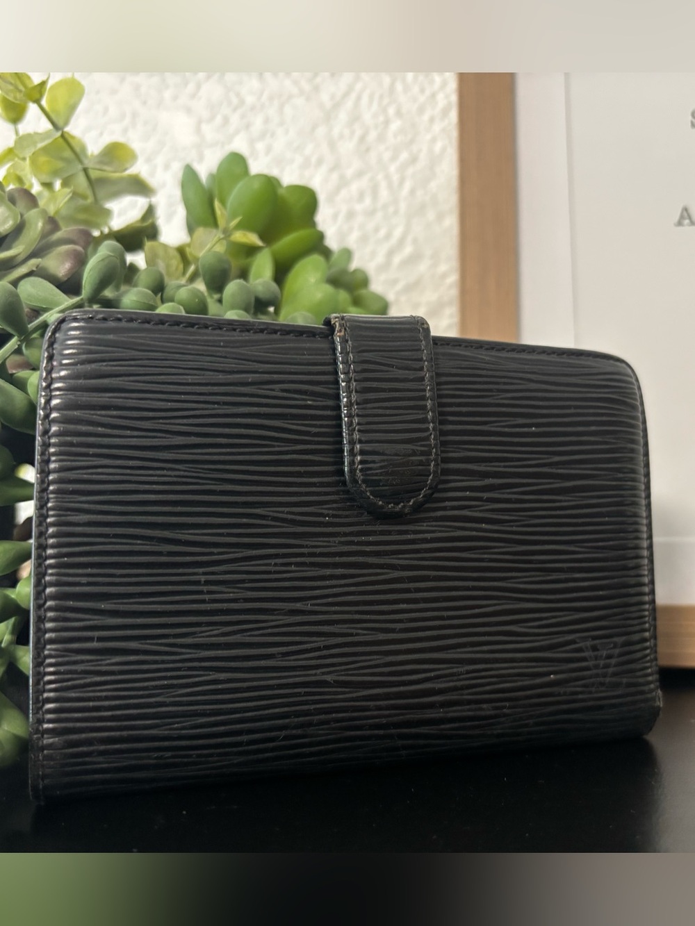Vintage Louis Vuitton Portefeuille Viennois Epi Leather Wallet